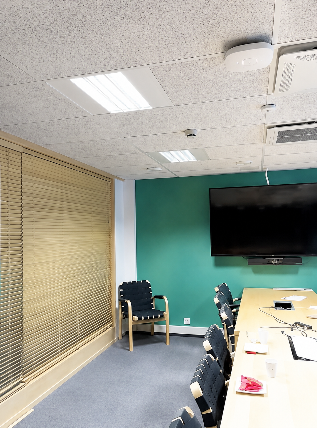 Meeting room recreated environment